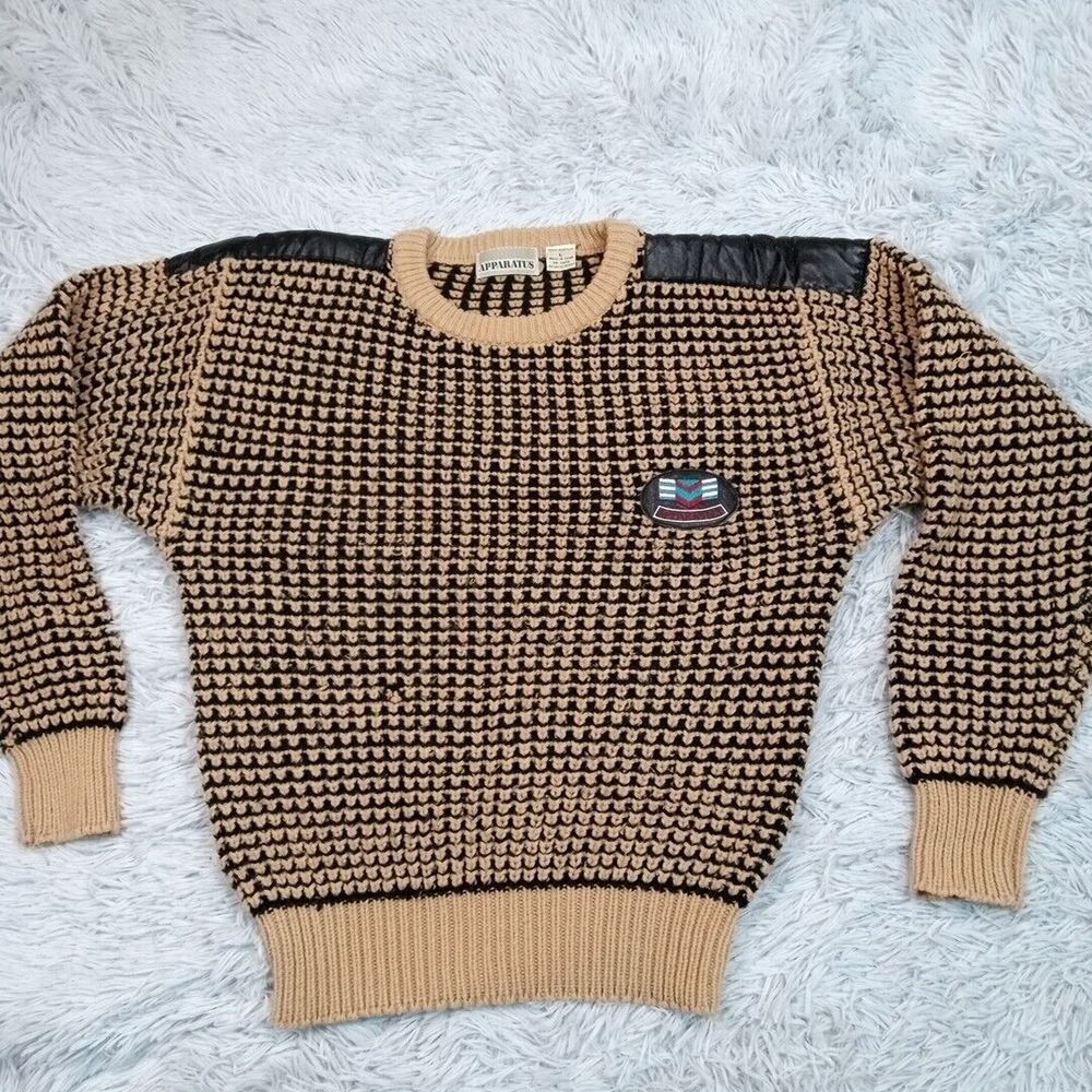 Vintage‎ Apparatus Sweater Womens L Biege Faux Leather Patch Aviator Semi Sheer